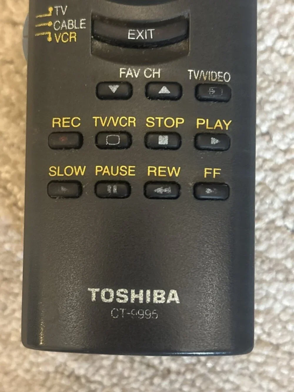 Toshiba CT-9995 Black Handheld Wireless Remote Control For TV & VCR Tested Works